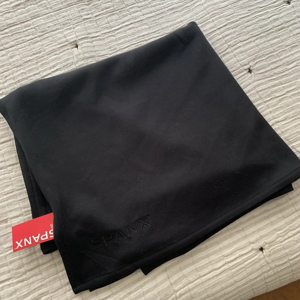 Spanx AirEssentials Blanket